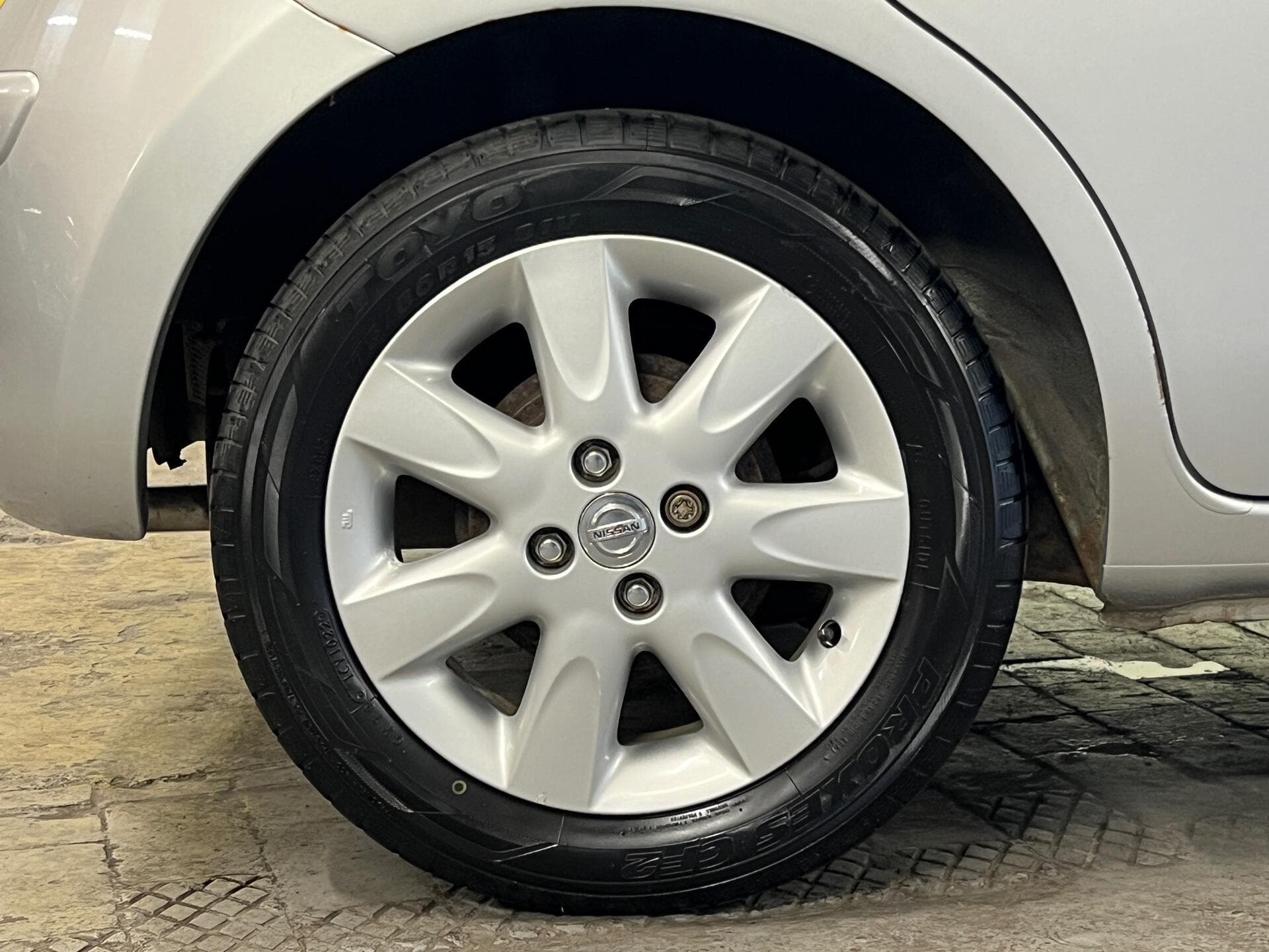 2011 Nissan Micra - Image 12