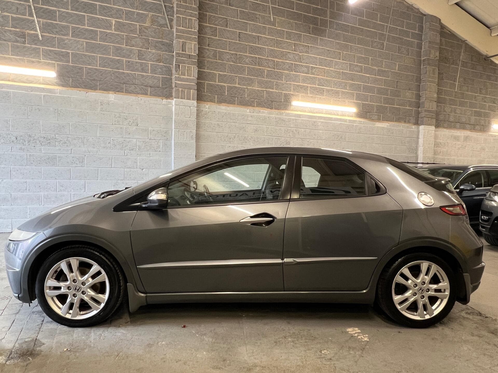 2009 Honda Civic - Image 10
