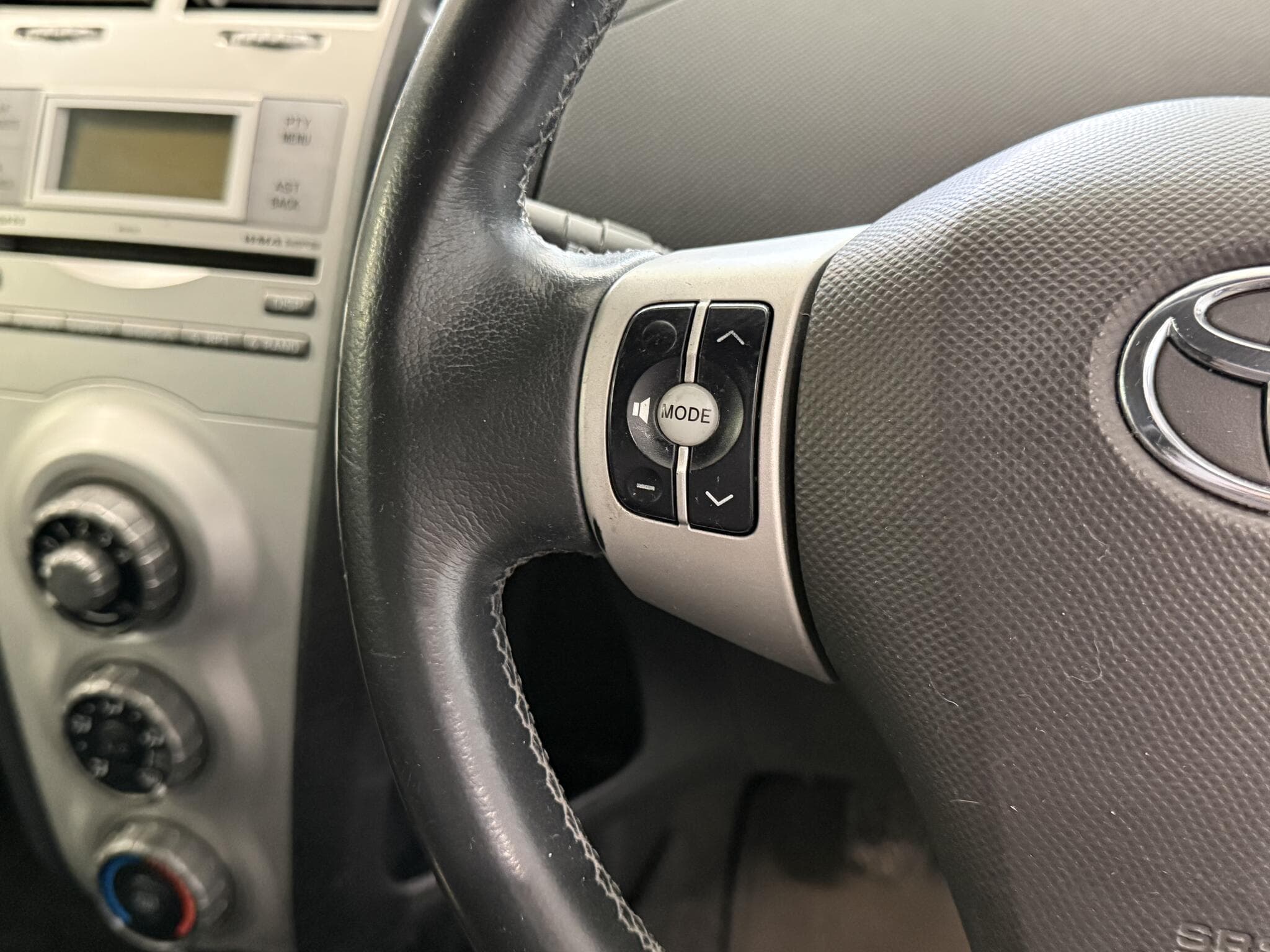 2006 Toyota Yaris - Image 21
