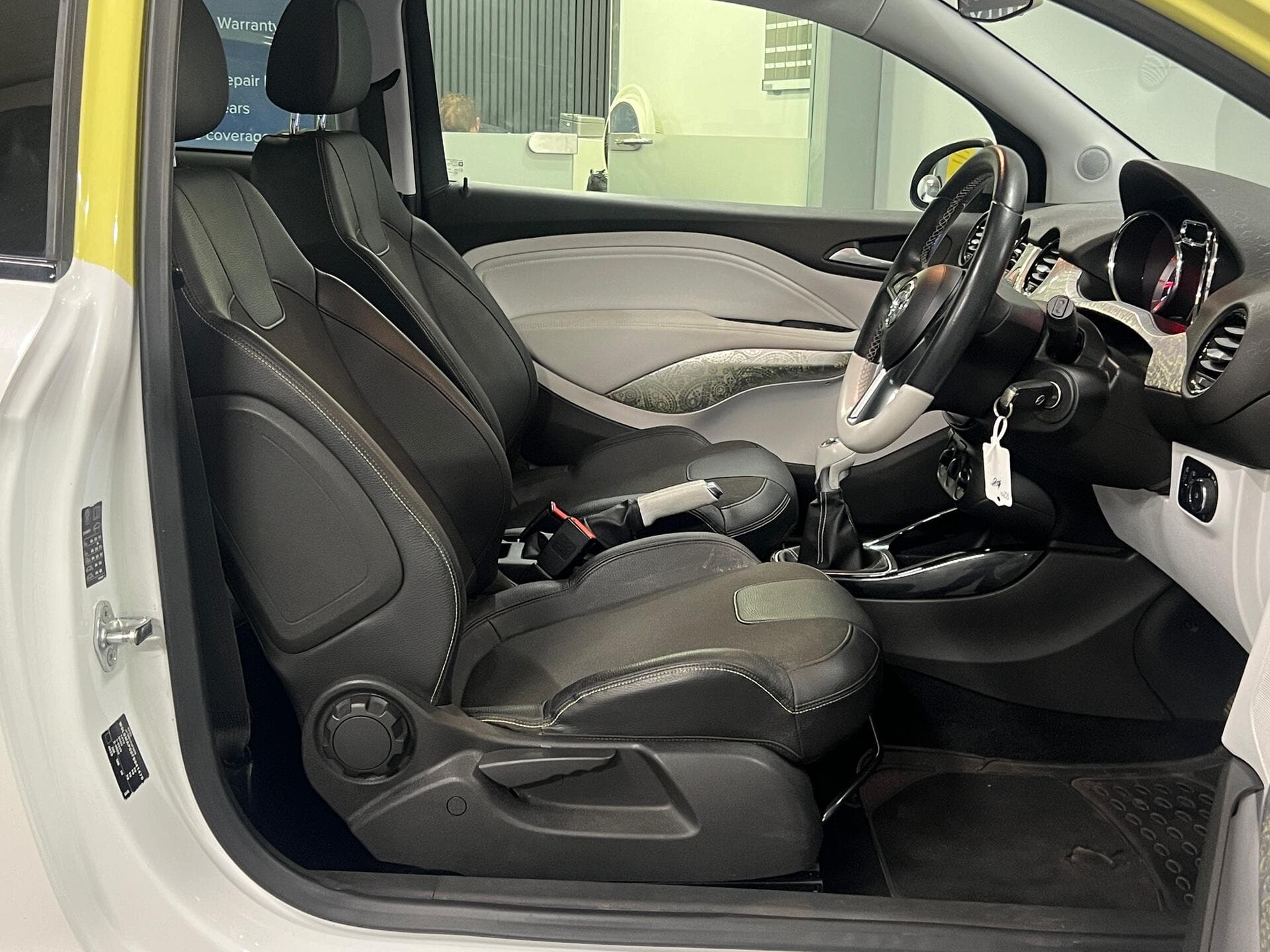 2015 Vauxhall ADAM - Image 24