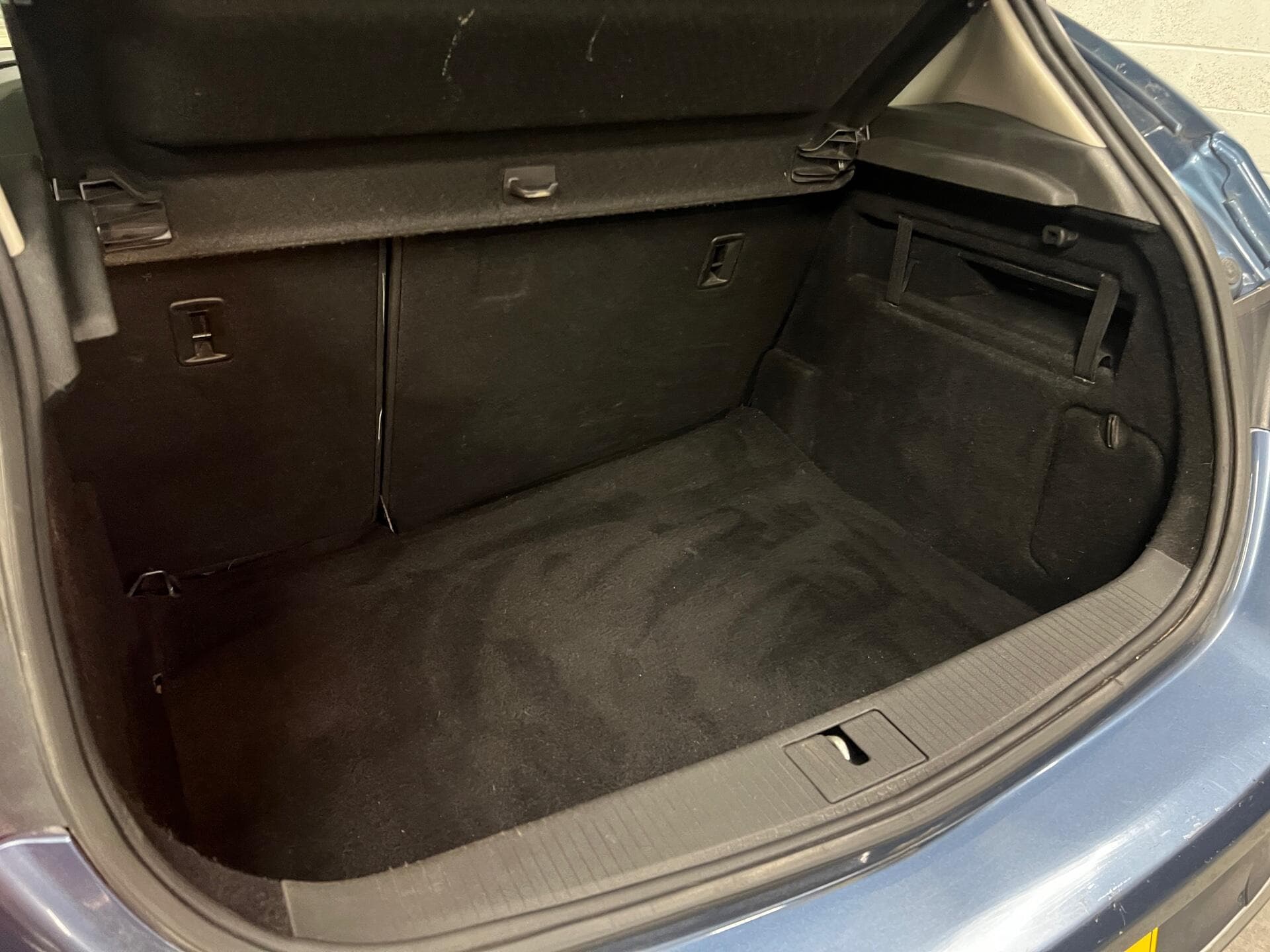 2013 Vauxhall Astra - Image 38
