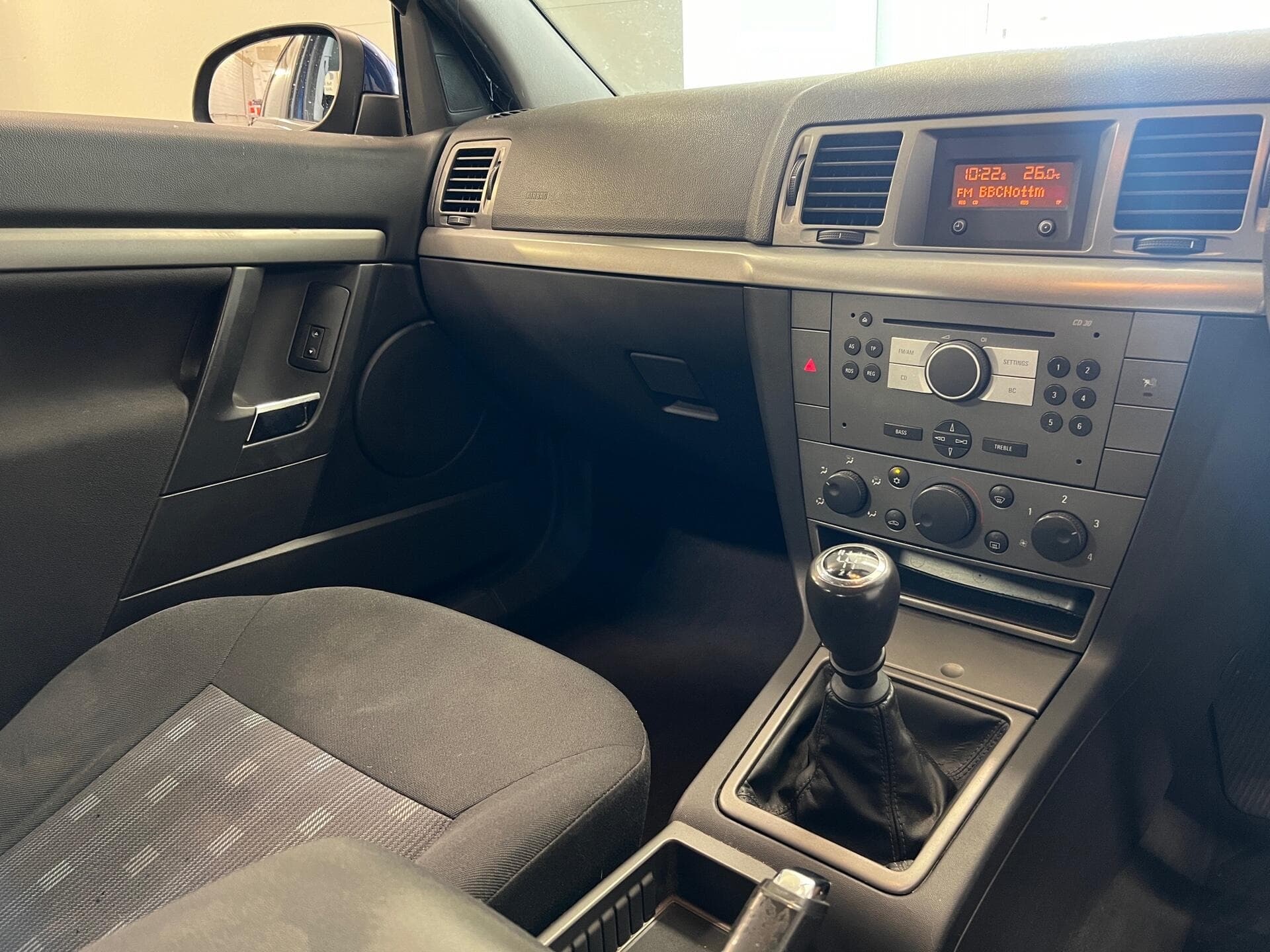 2007 Vauxhall Vectra - Image 23