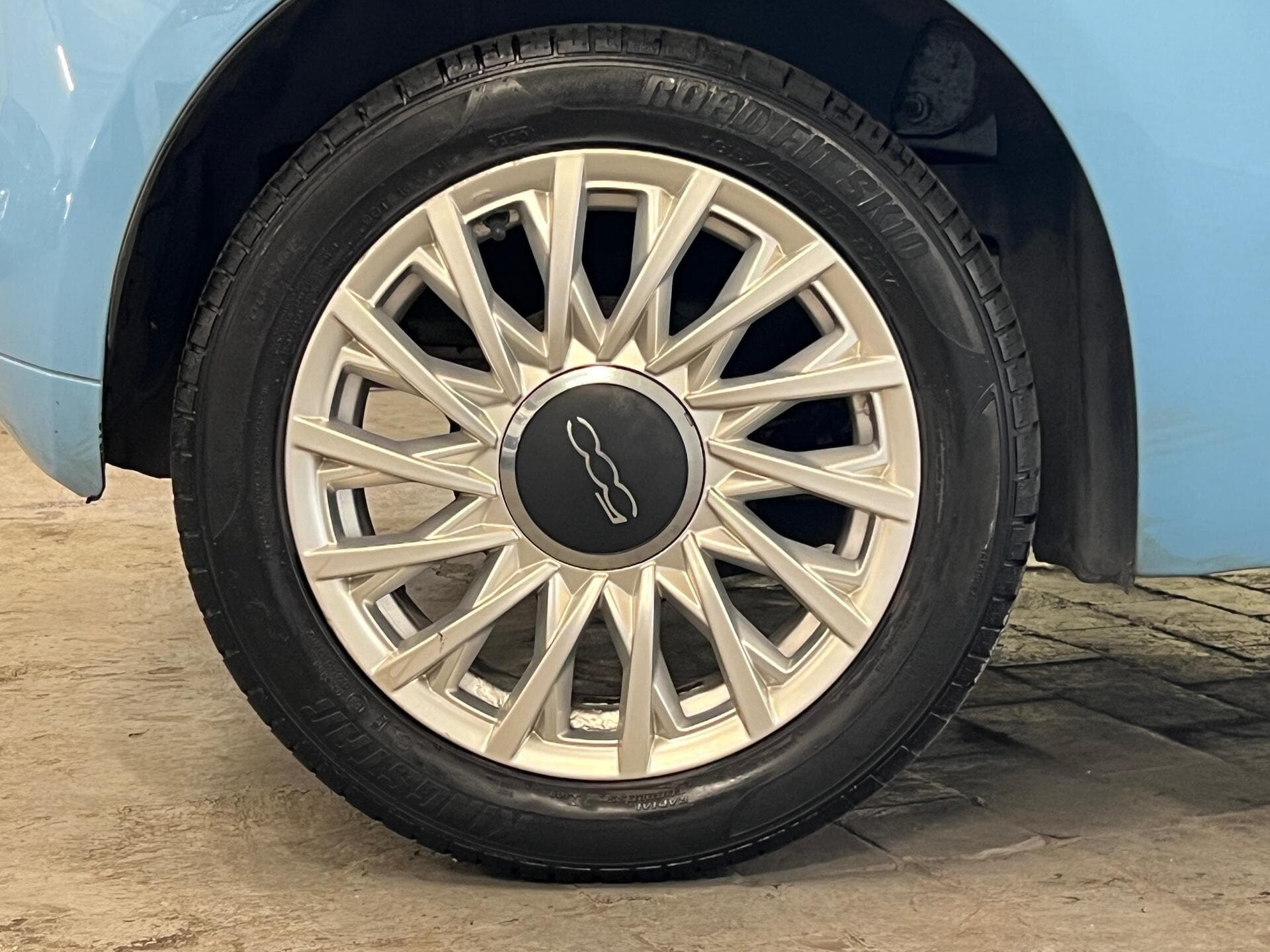 2015 Fiat 500 - Image 14