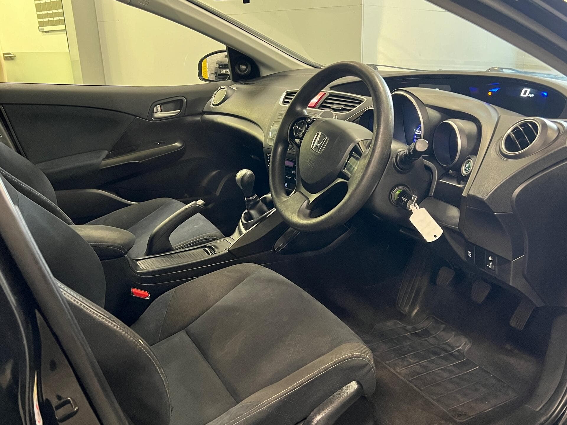 2015 Honda Civic - Image 23