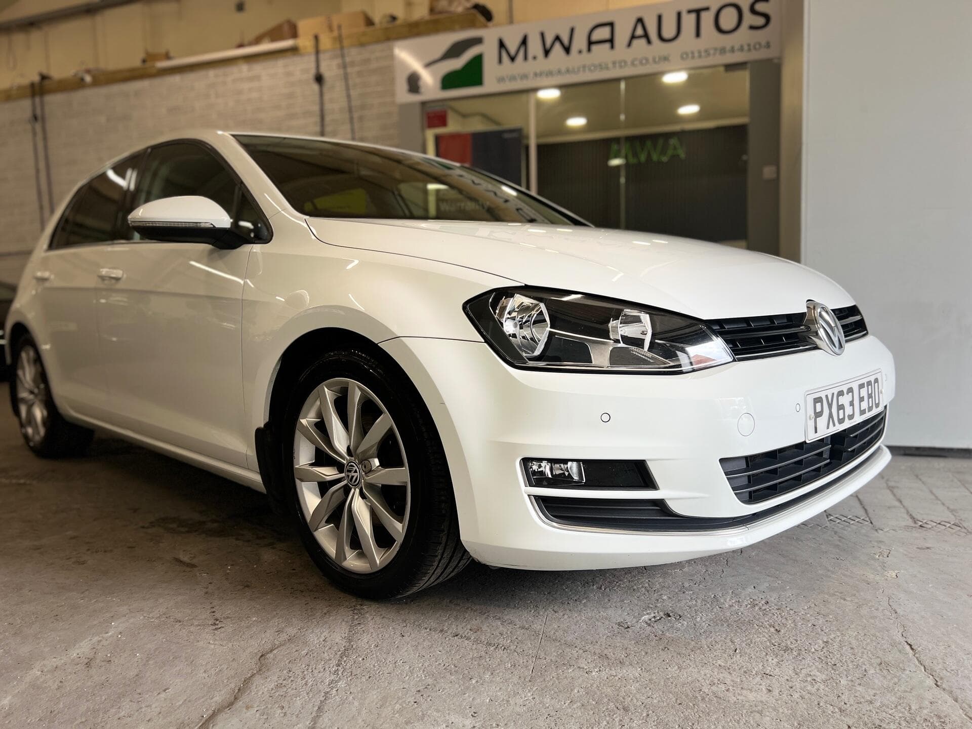 2013 Volkswagen Golf - Image 21