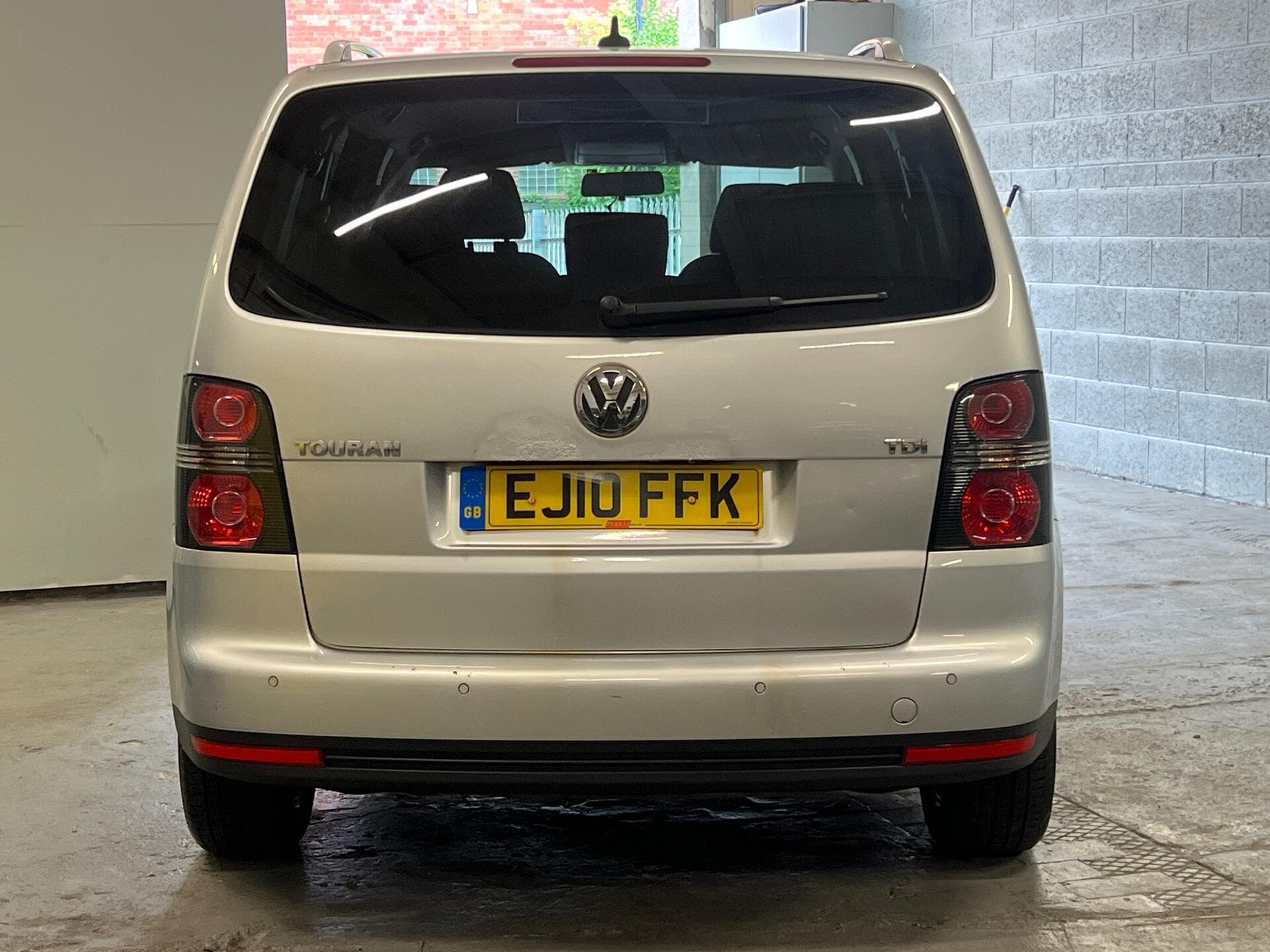 2010 Volkswagen Touran - Image 8