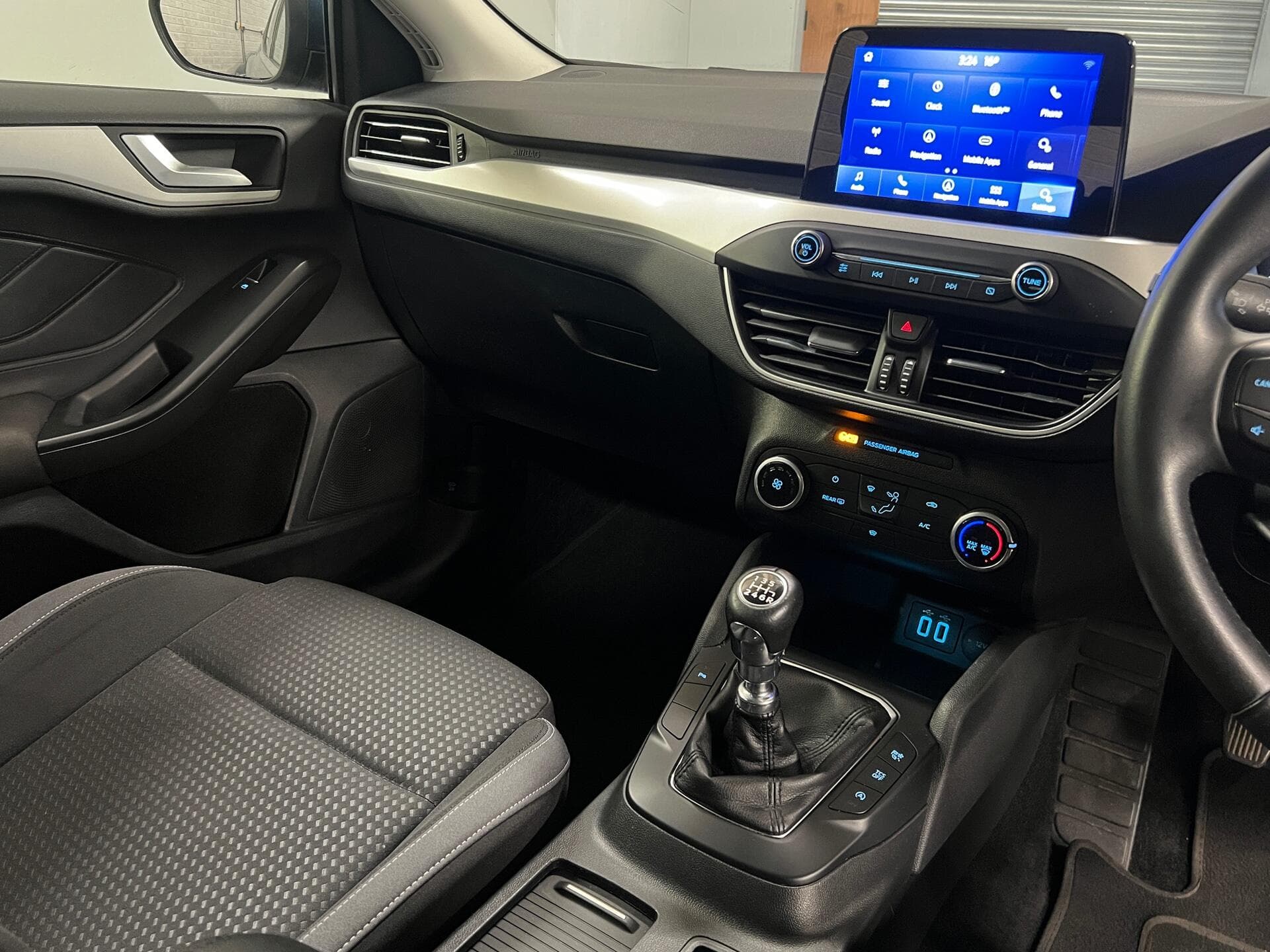 2021 Ford Focus - Image 18