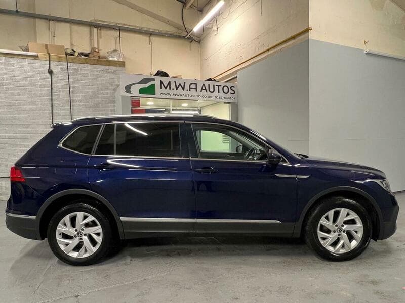 2023 Volkswagen Tiguan Allspace - Image 7
