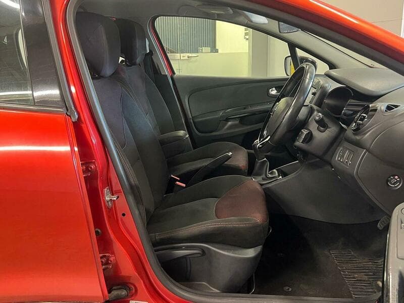 2016 Renault Clio - Image 25