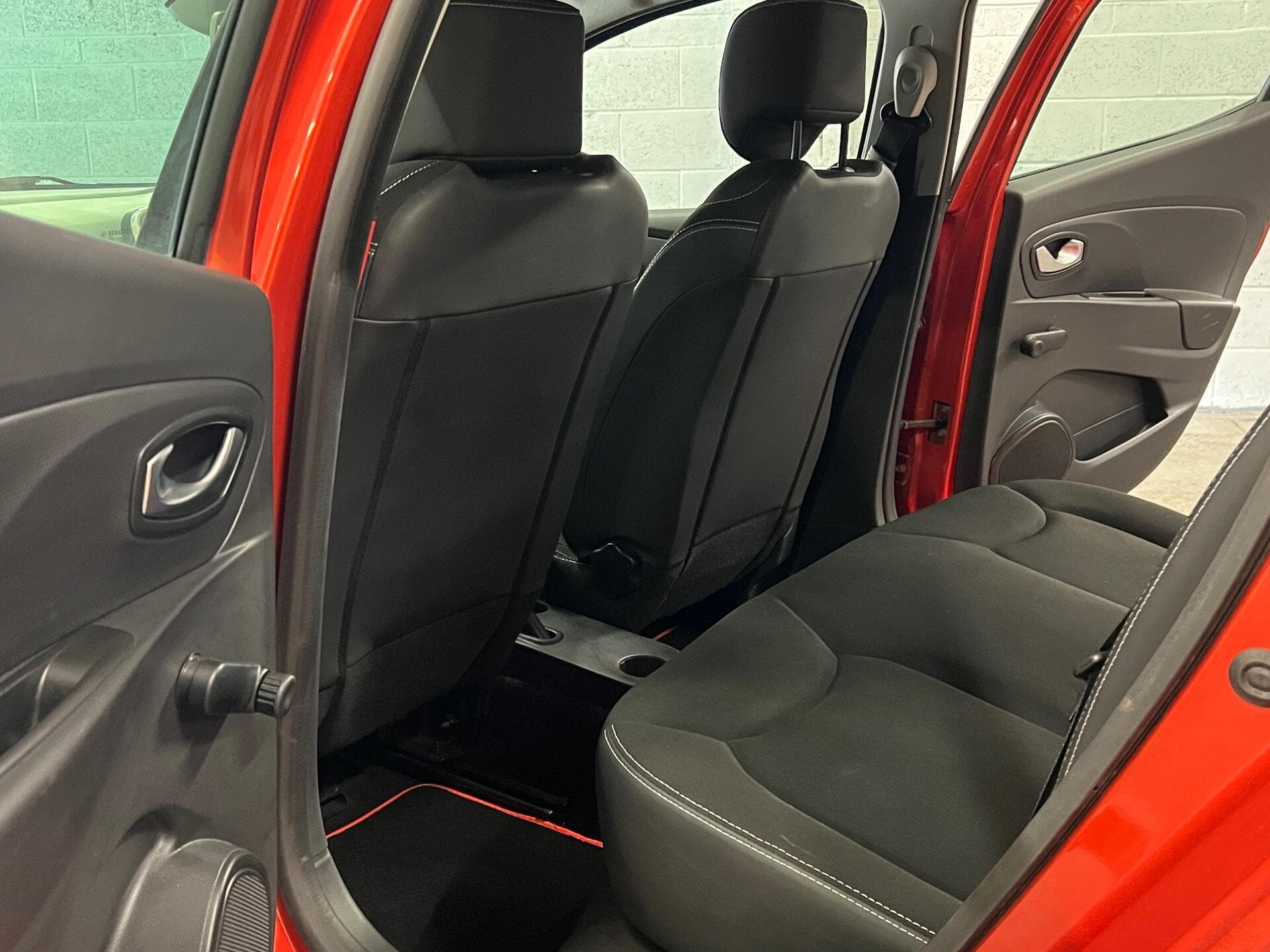 2015 Renault Clio - Image 40