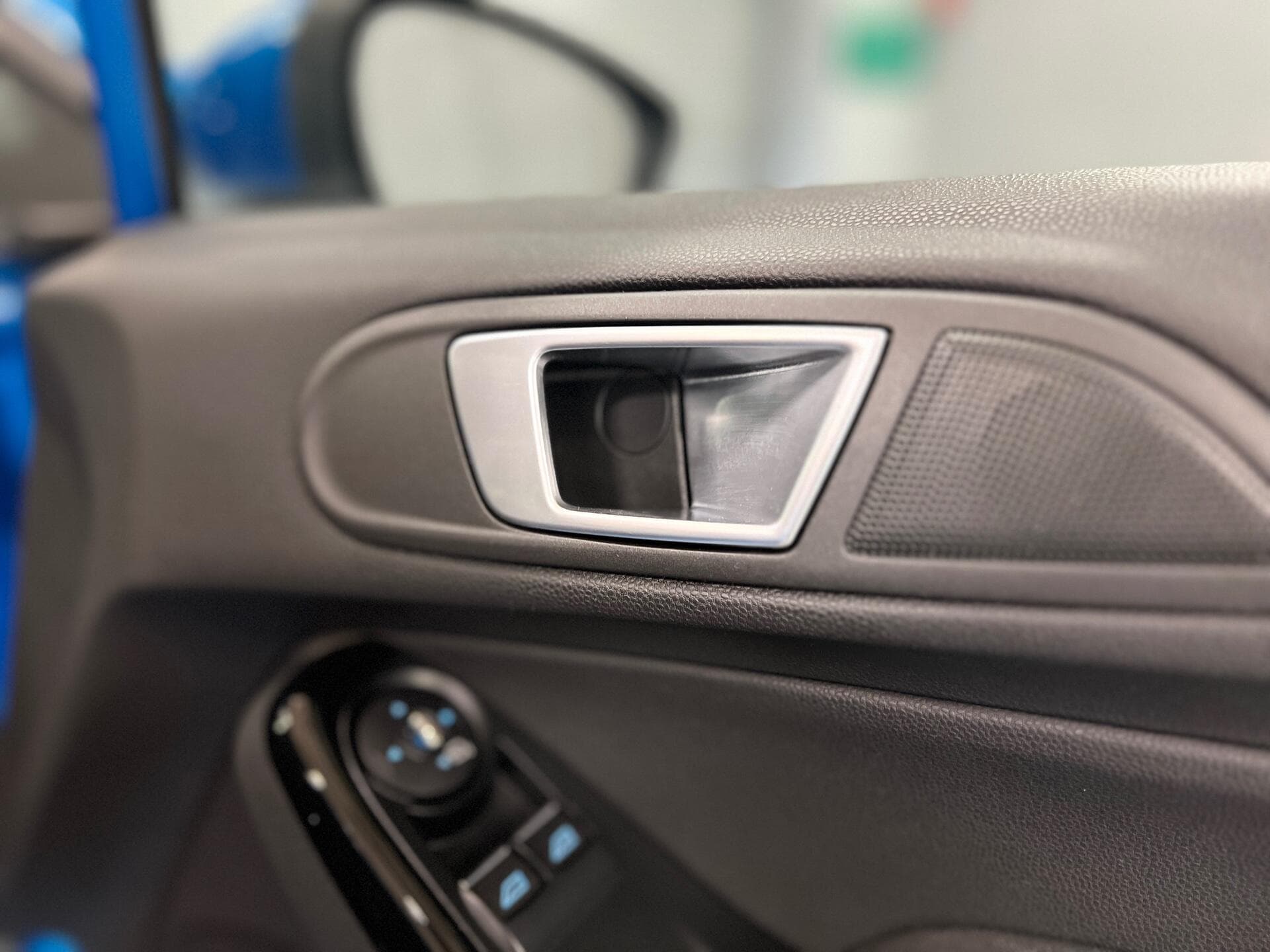 2014 Ford Fiesta - Image 28