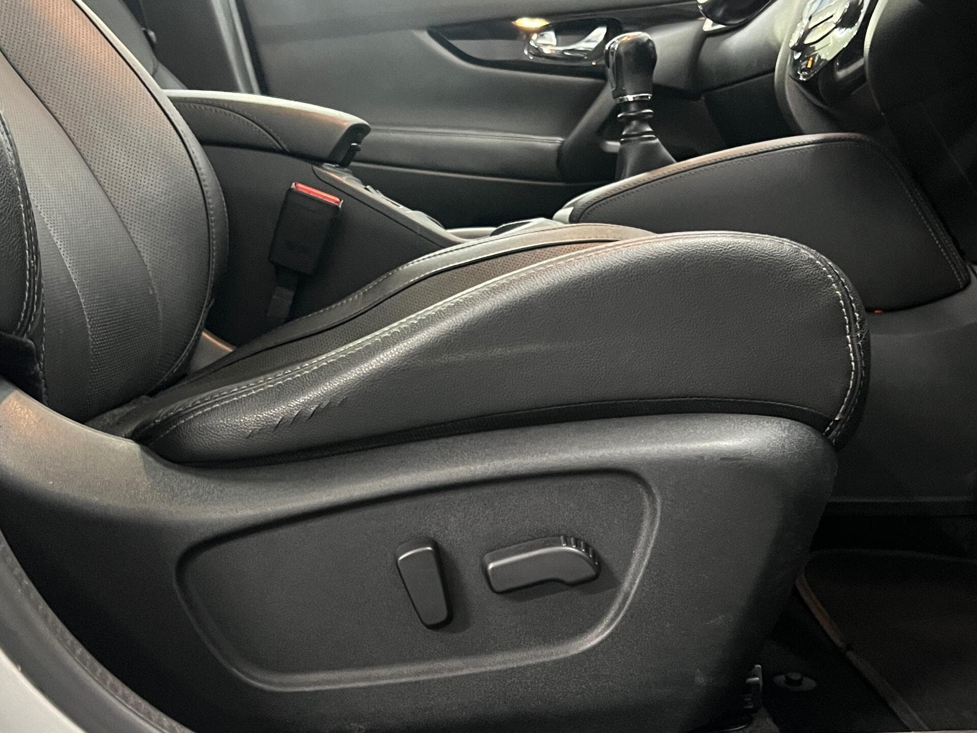 2015 Nissan Qashqai - Image 20