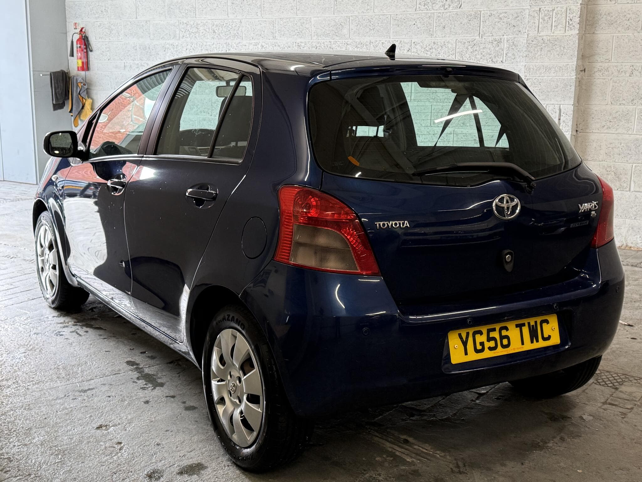 2006 Toyota Yaris - Image 8