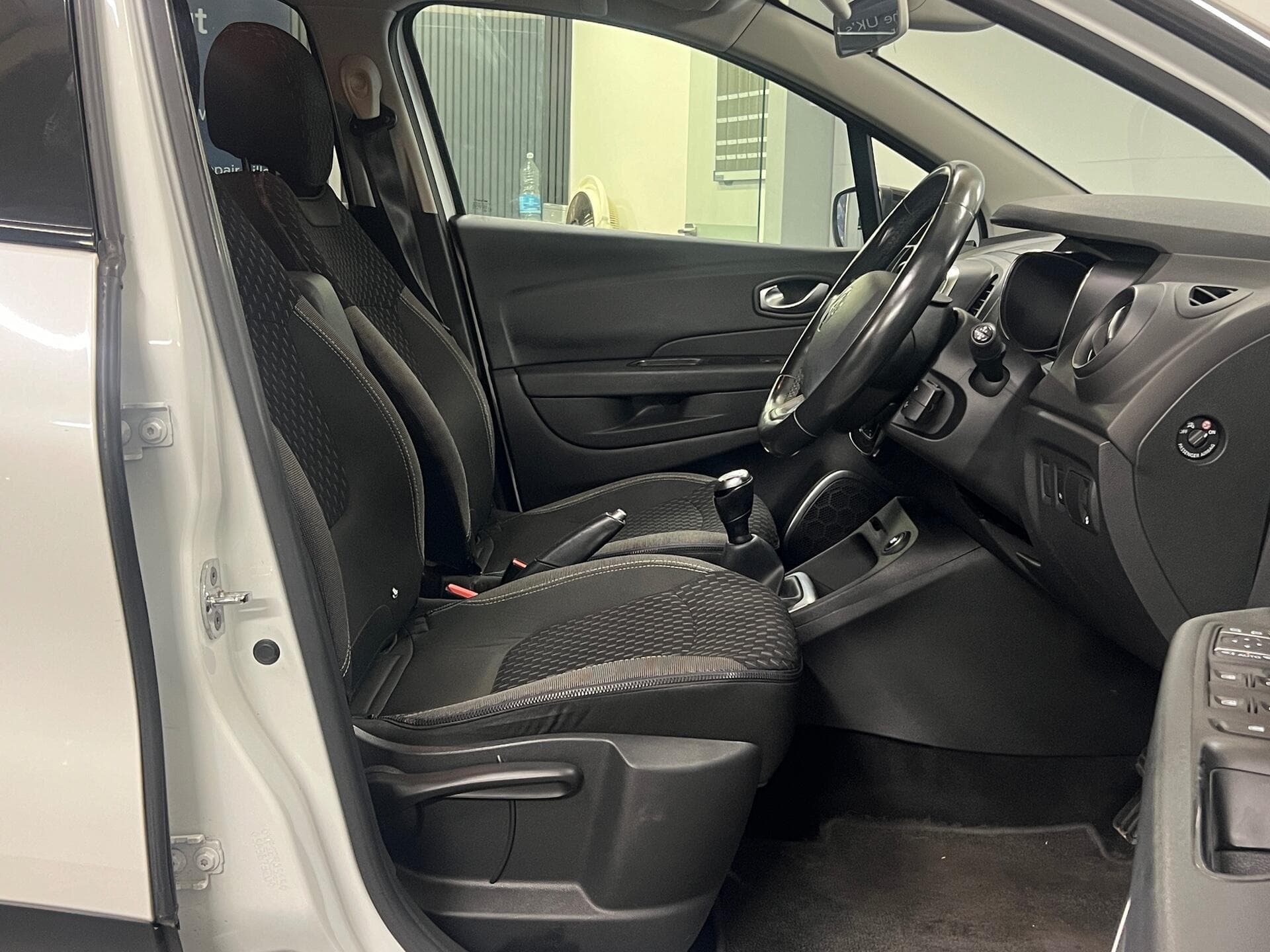 2017 Renault Captur - Image 18