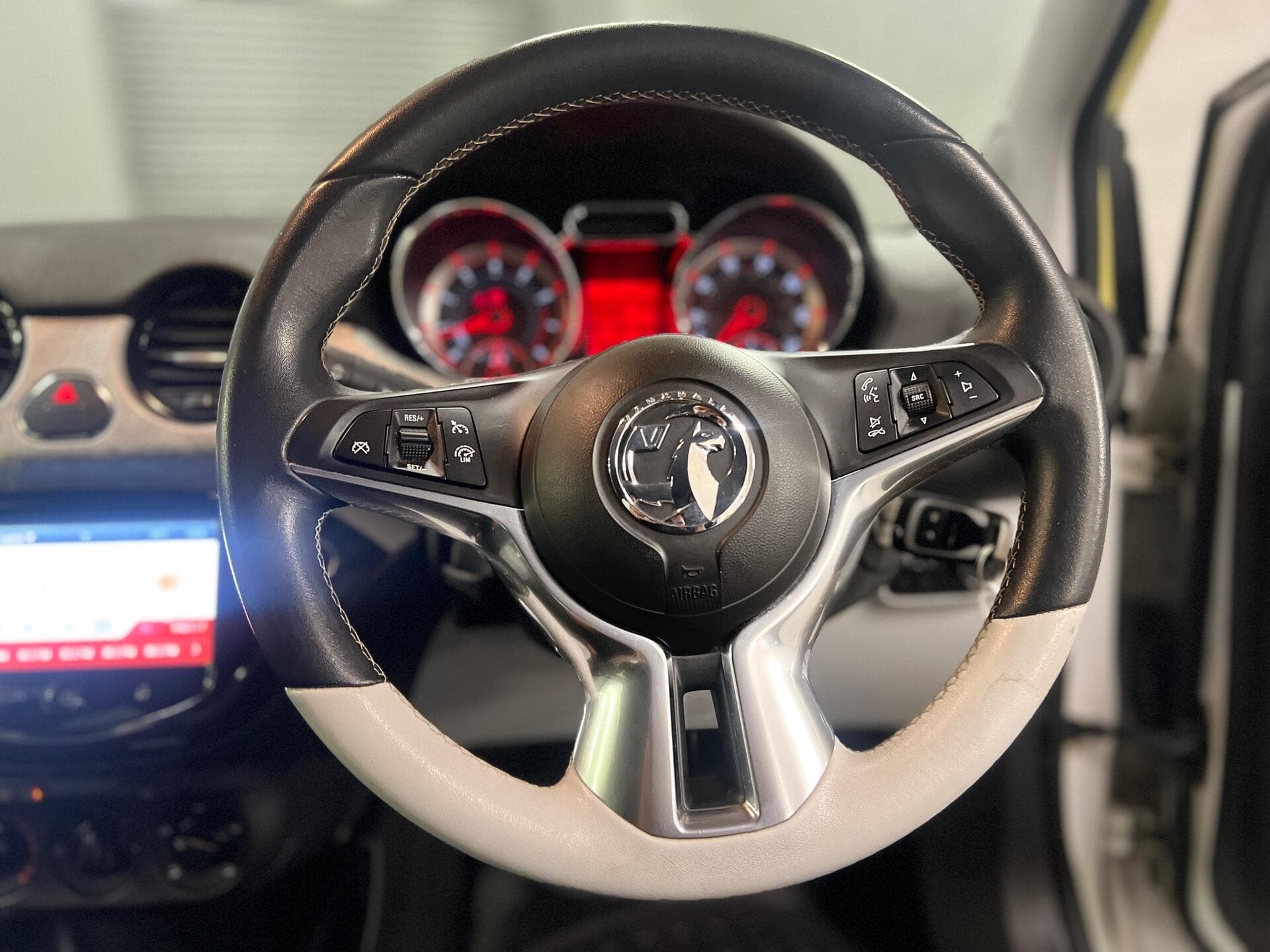 2015 Vauxhall ADAM - Image 29