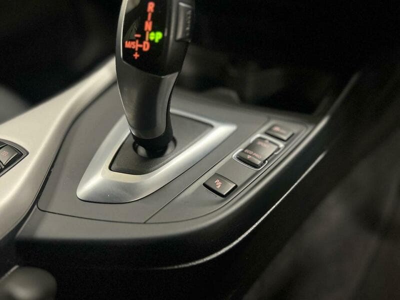 2014 BMW 1 Series - Image 45
