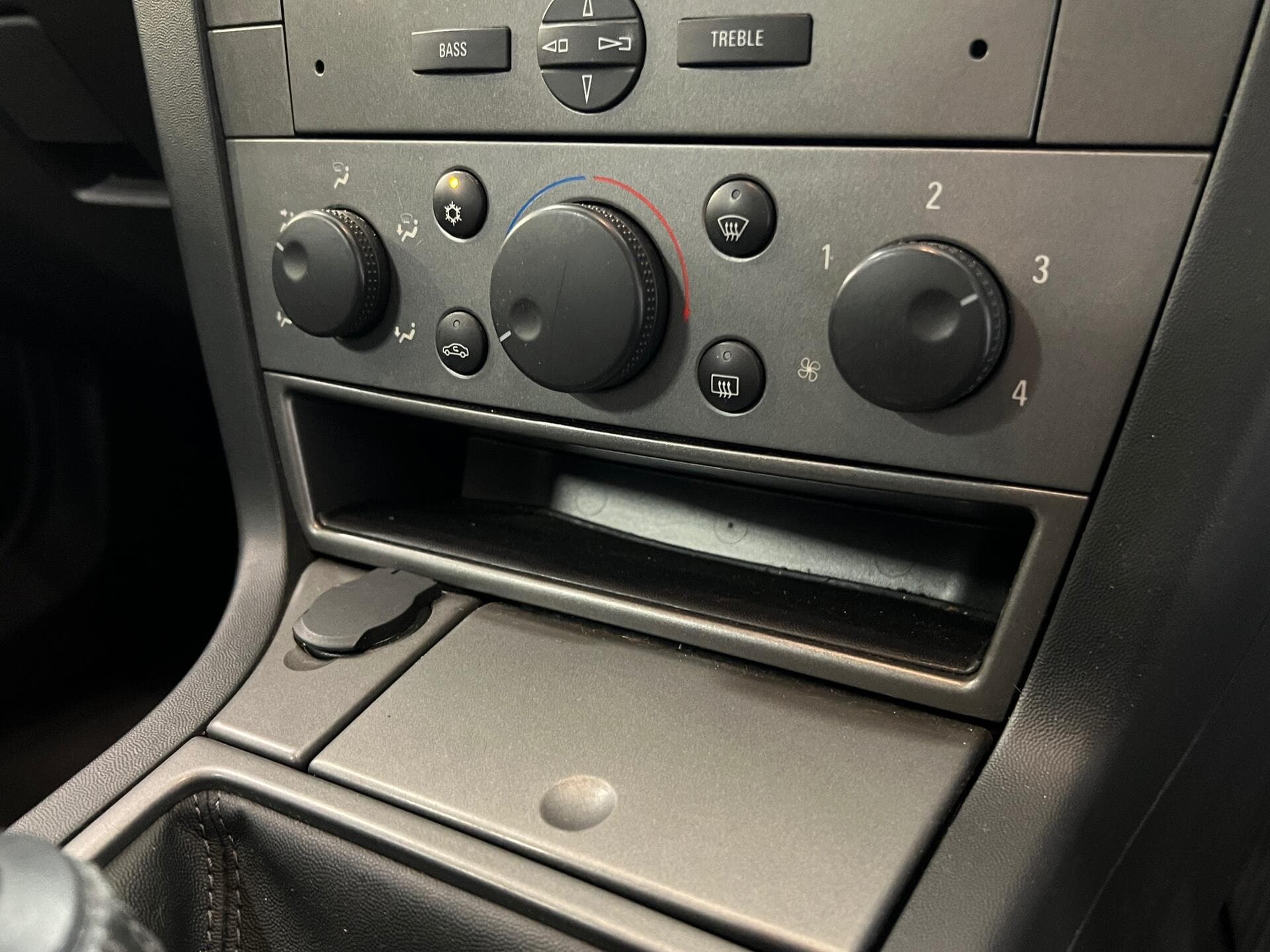 2007 Vauxhall Vectra - Image 26
