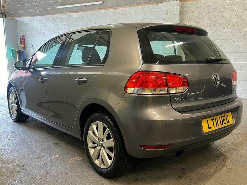 2011 Volkswagen Golf - Image 8